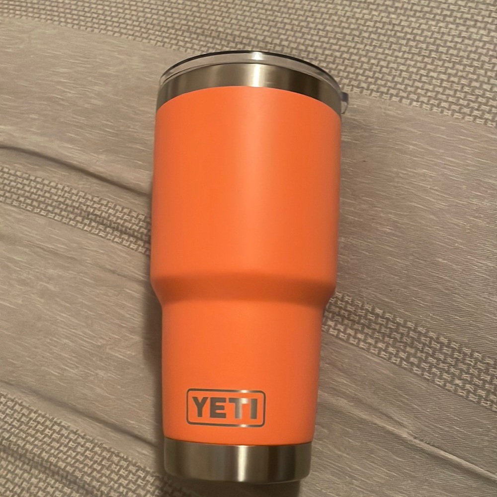 Limited Edition YETI Original Authentic LE Coral 30 oz Rambler Tumbler